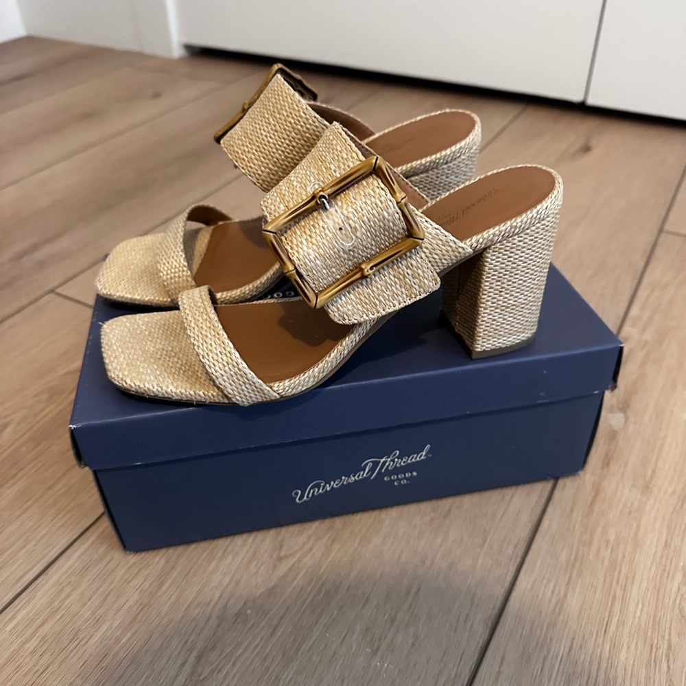 Universal Thread Gold Women's Heeled Sandals